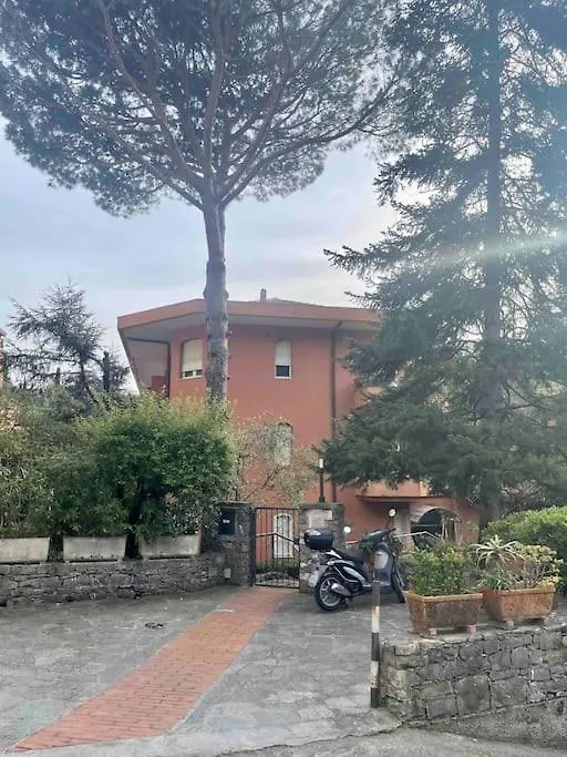 San Michele Di Pagana With Parking Apartment Rapallo
